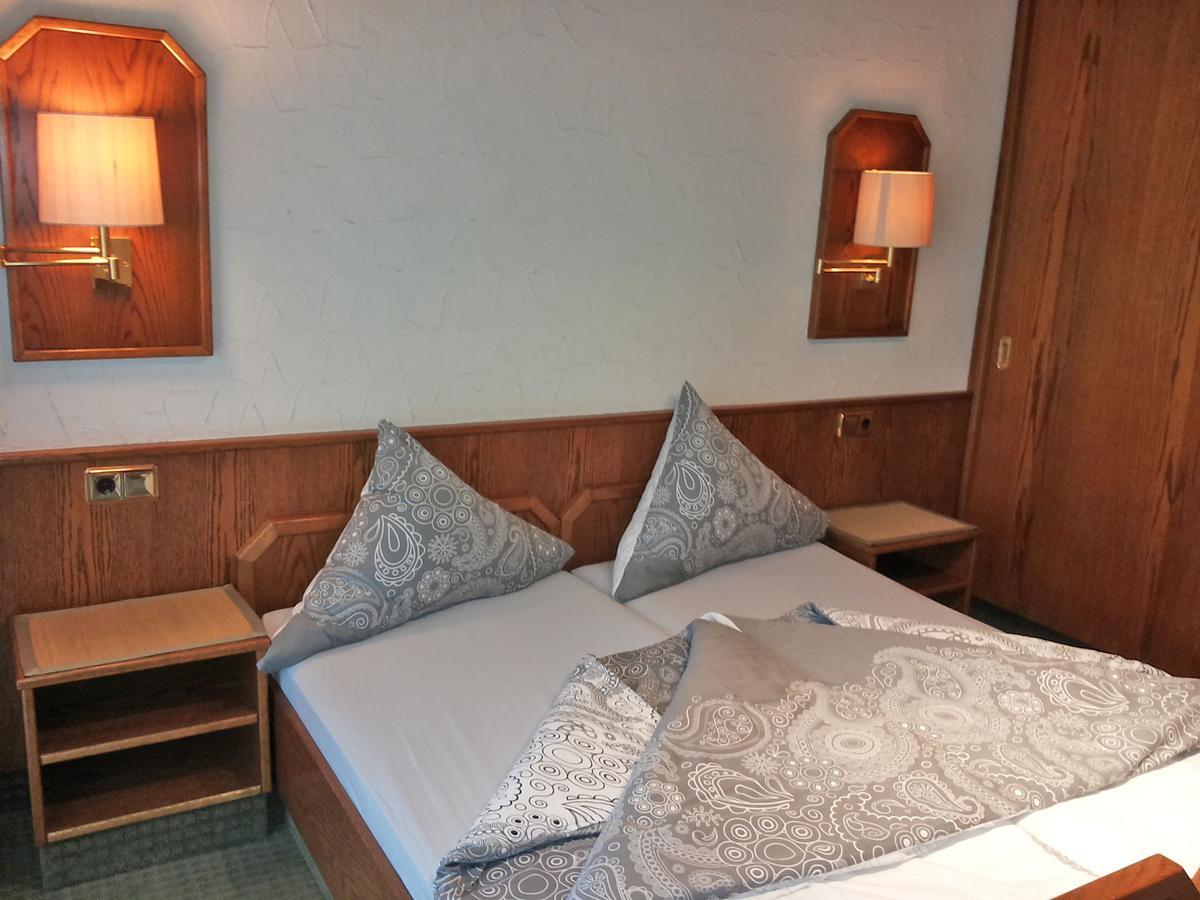 Weigands Hotel Peter Reinhardshagen Pokoj fotografie